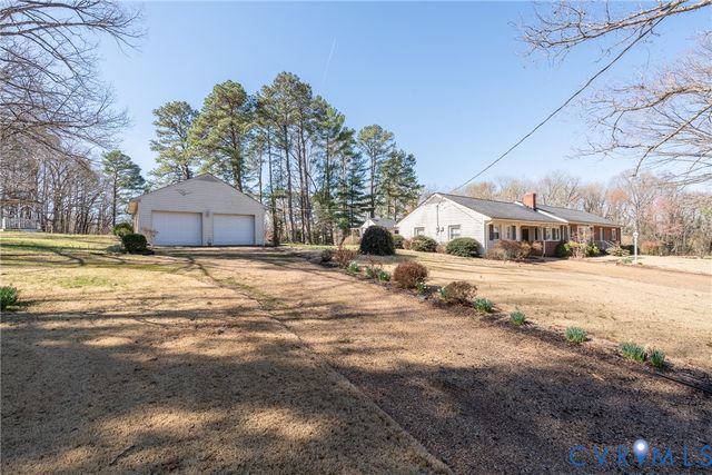 615 Seay Rd, Manakin Sabot, VA 23103