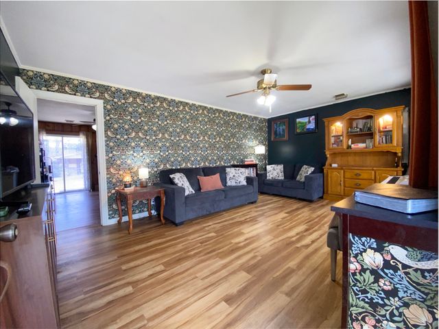 806 Main St., Purvis, MS 39475