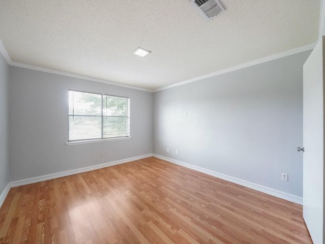 7700 Creekbend Drive 40, Houston, TX 77071