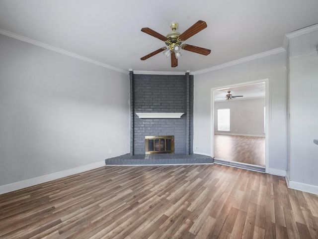 7700 Creekbend Drive 40, Houston, TX 77071