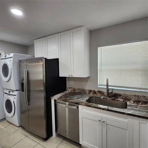 15406 AVALON AVENUE 3, Clearwater, FL 33760