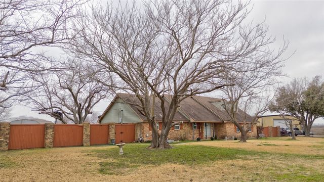 3674 E State Highway 243, Kaufman, TX 75142