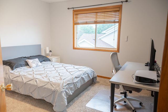 343 Pendryn Hill Curve, Woodbury, MN 55125