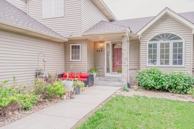 343 Pendryn Hill Curve, Woodbury, MN 55125