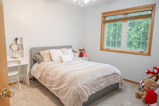 343 Pendryn Hill Curve, Woodbury, MN 55125