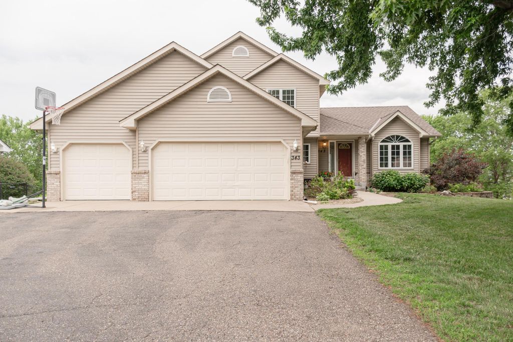 343 Pendryn Hill Curve, Woodbury, MN 55125