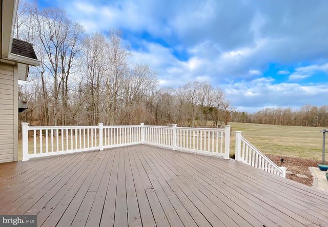 1985 HOLLAND CLIFFS RD, Huntingtown, MD 20639