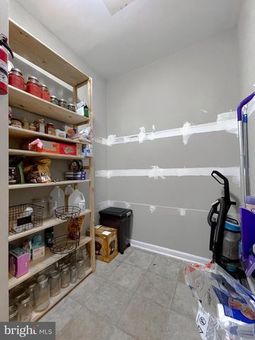 1985 HOLLAND CLIFFS RD, Huntingtown, MD 20639