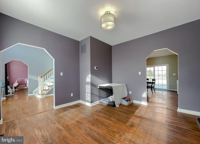 1985 HOLLAND CLIFFS RD, Huntingtown, MD 20639