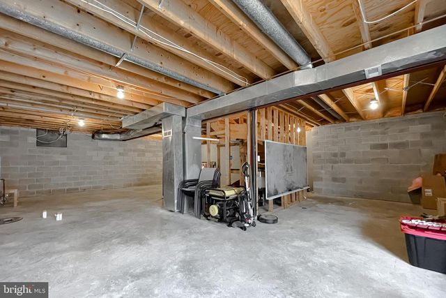 1985 HOLLAND CLIFFS RD, Huntingtown, MD 20639