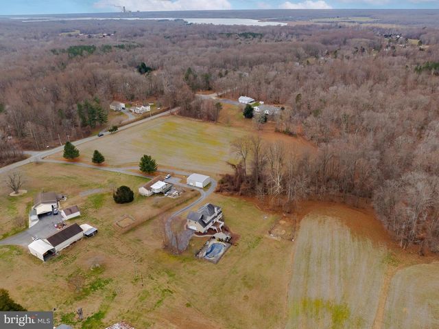 1985 HOLLAND CLIFFS RD, Huntingtown, MD 20639