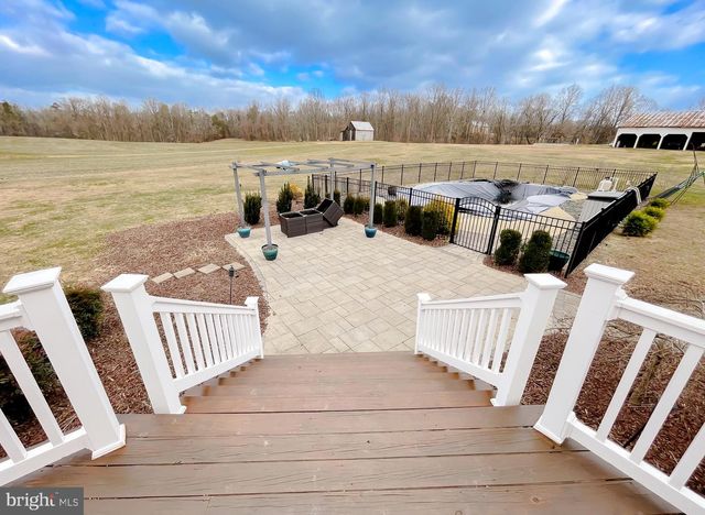 1985 HOLLAND CLIFFS RD, Huntingtown, MD 20639