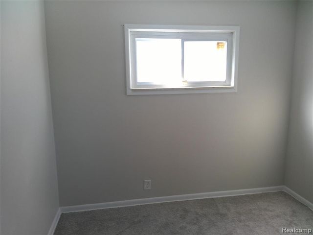 846 W Hemphill Road, Flint, MI 48507