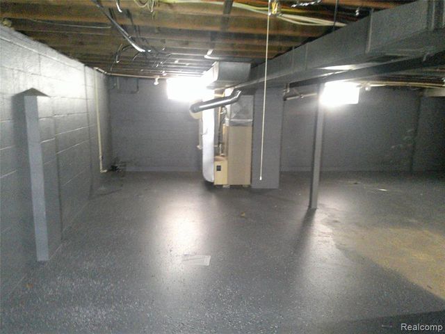 846 W Hemphill Road, Flint, MI 48507