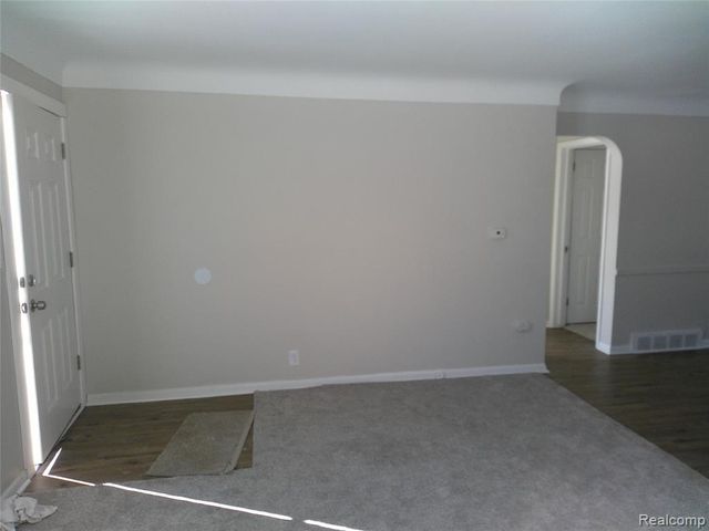 846 W Hemphill Road, Flint, MI 48507