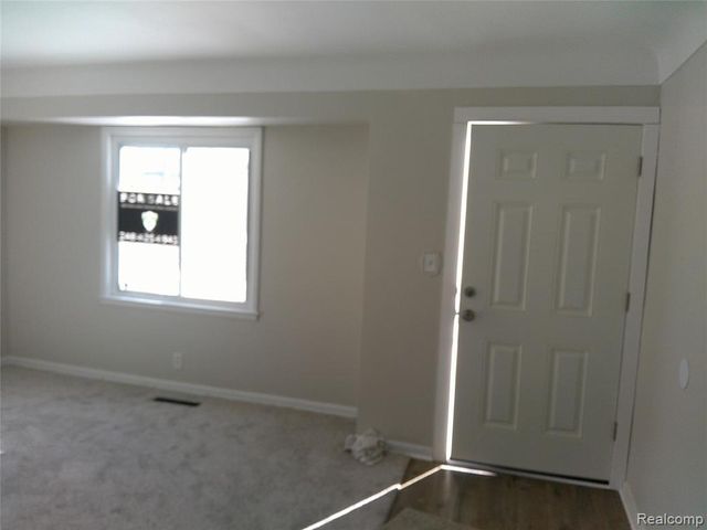 846 W Hemphill Road, Flint, MI 48507