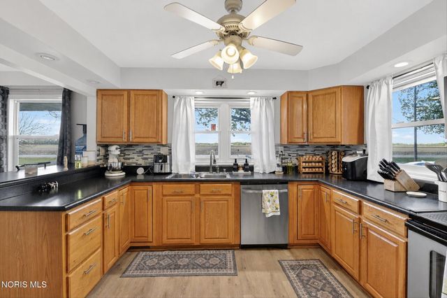 1655 Latcha Road, Millbury, OH 43447