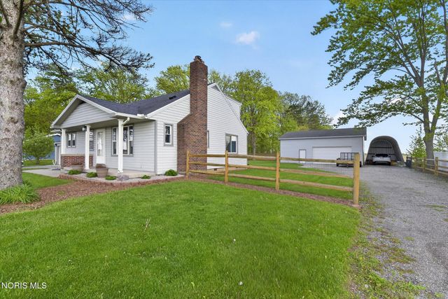 1655 Latcha Road, Millbury, OH 43447