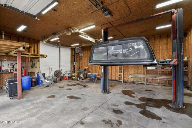 1655 Latcha Road, Millbury, OH 43447