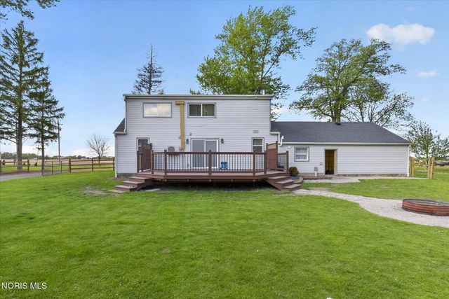 1655 Latcha Road, Millbury, OH 43447