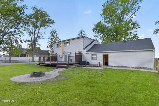 1655 Latcha Road, Millbury, OH 43447