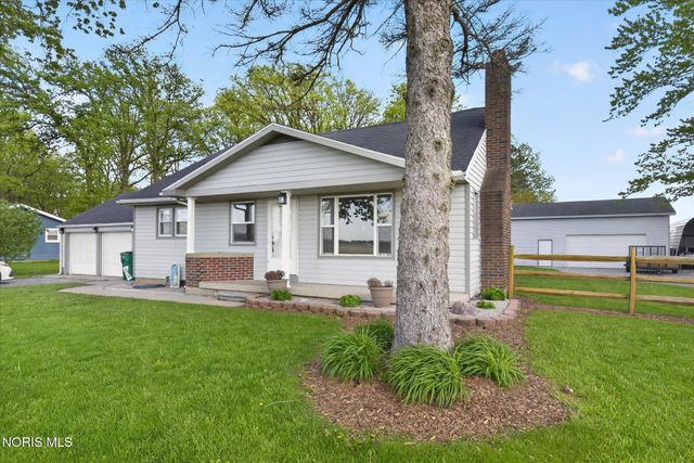 1655 Latcha Road, Millbury, OH 43447