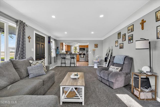 1655 Latcha Road, Millbury, OH 43447