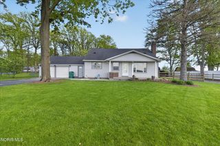 1655 Latcha Road, Millbury, OH 43447