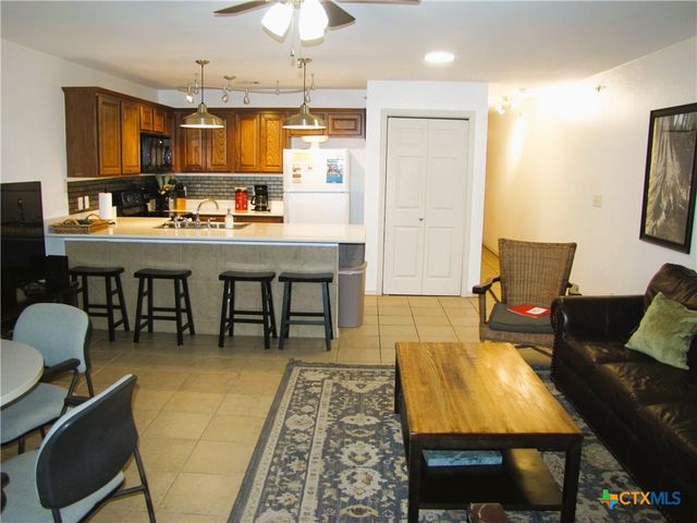 730 E Mather Street J203, New Braunfels, TX 78130