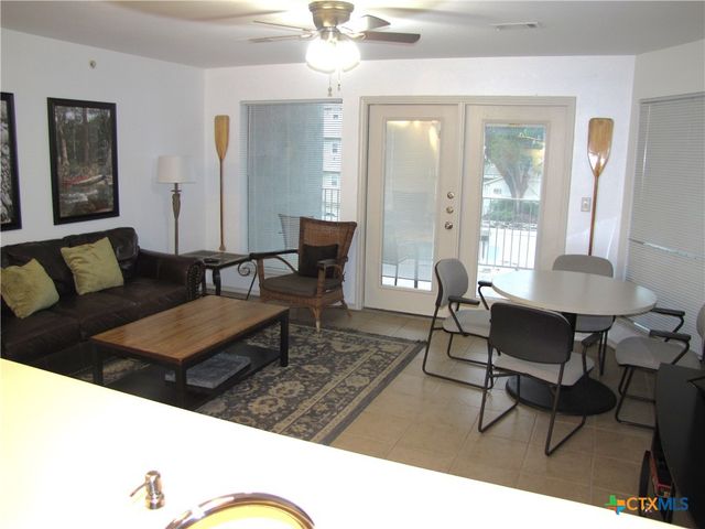 730 E Mather Street J203, New Braunfels, TX 78130