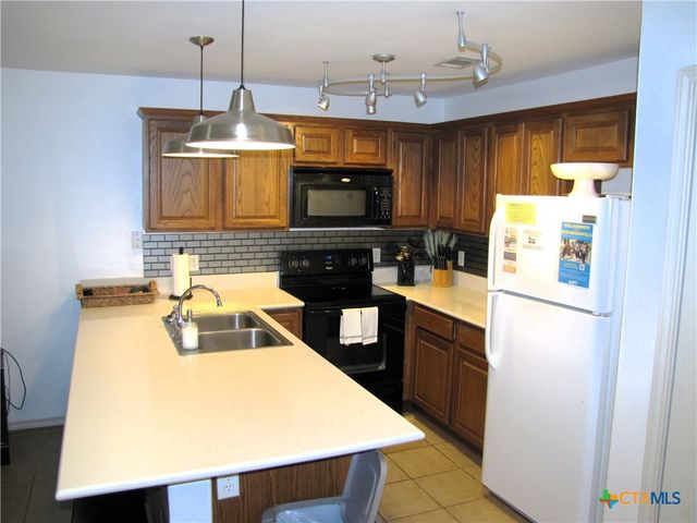 730 E Mather Street J203, New Braunfels, TX 78130