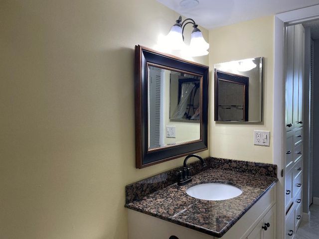 8900 Washington Boulevard 105a, Hollywood, FL 33025