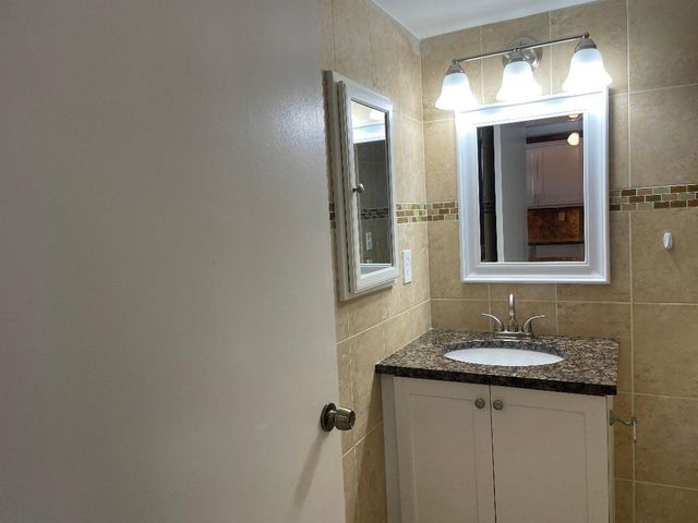 8900 Washington Boulevard 105a, Hollywood, FL 33025