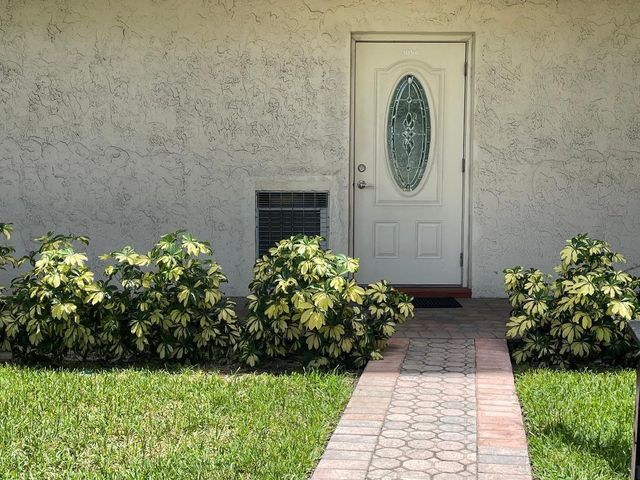 8900 Washington Boulevard 105a, Hollywood, FL 33025
