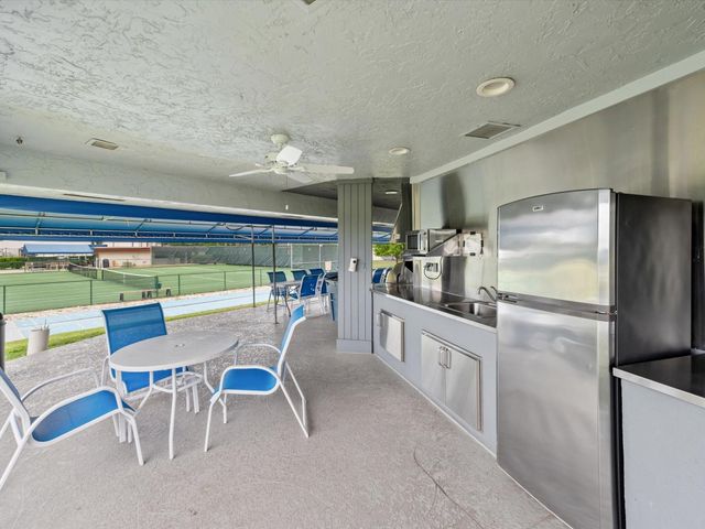 8900 Washington Boulevard 105a, Hollywood, FL 33025