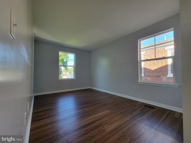 97 SPRING ST, Trenton, NJ 08618