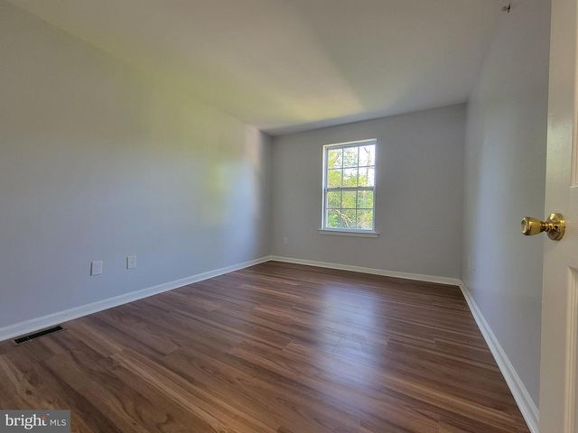 97 SPRING ST, Trenton, NJ 08618