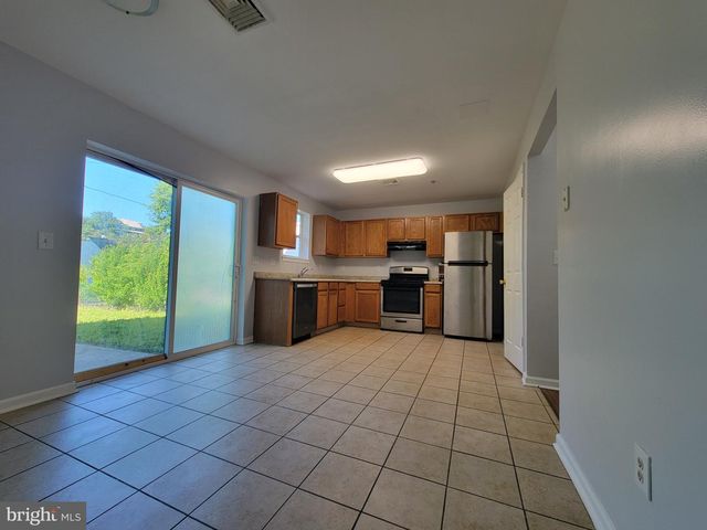 97 SPRING ST, Trenton, NJ 08618