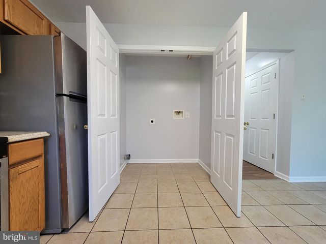 97 SPRING ST, Trenton, NJ 08618