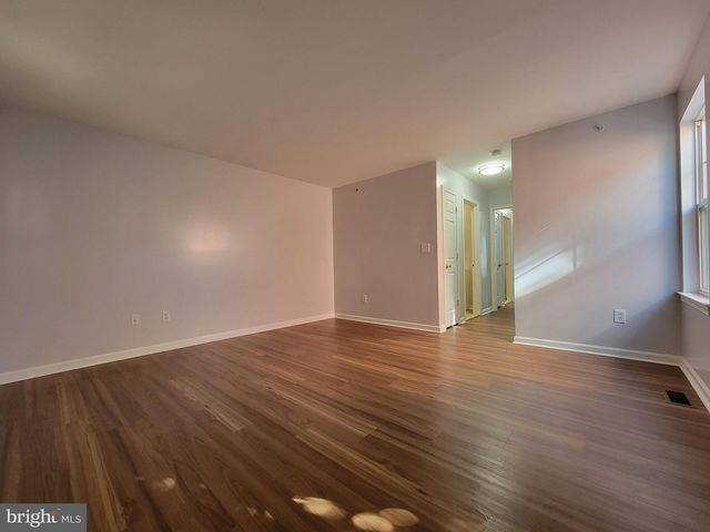 97 SPRING ST, Trenton, NJ 08618