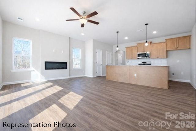 5905 Wallace Avenue, Charlotte, NC 28227