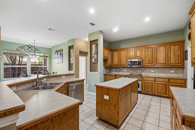 4315 Palmer Drive, Mansfield, TX 76063
