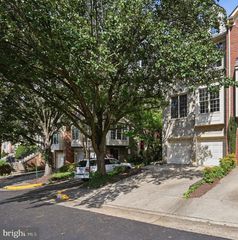 6030 KELSEY COURT, Falls Church, VA 22044