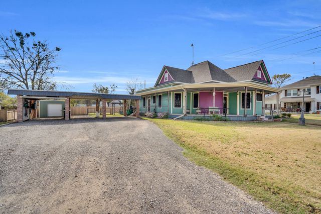 312 W 8th Street, Ferris, TX 75125