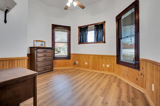 312 W 8th Street, Ferris, TX 75125