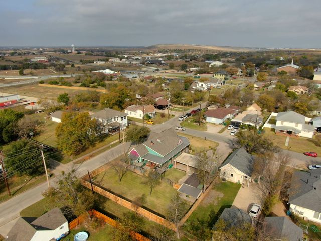 312 W 8th Street, Ferris, TX 75125