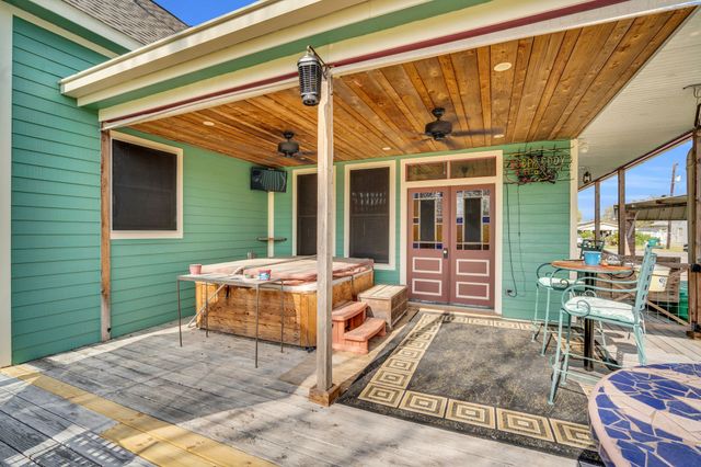 312 W 8th Street, Ferris, TX 75125