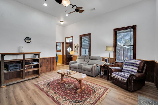 312 W 8th Street, Ferris, TX 75125