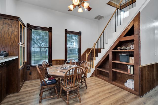 312 W 8th Street, Ferris, TX 75125