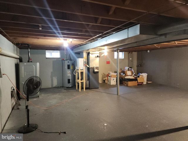 1220 HAWTHORNE LN, West Chester, PA 19380